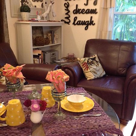 Bed and Breakfast Magnolia Petal Fernwood Экстерьер фото